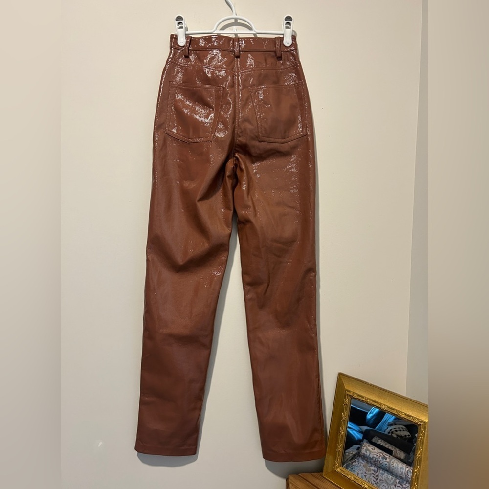 MESHKI OAKLEIGH STRAIGHT LEG PATENT PANTS SIZE XS in Wine 🍷 colour - Picture 7 of 11